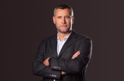 sukhov1